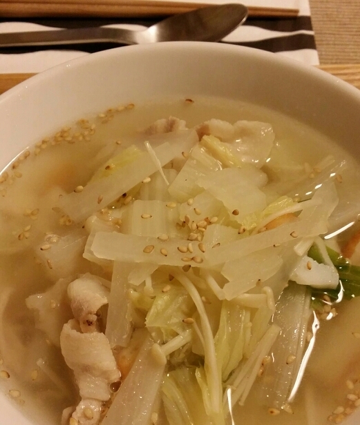 余った野菜で☆白菜と大根の中華スープ