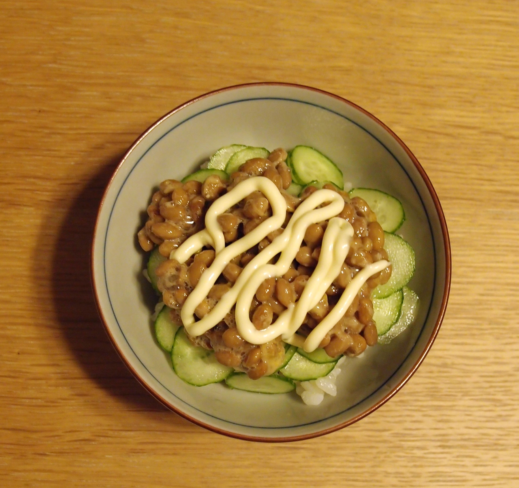 暑い夏にピッタリ☆きゅうり納豆丼