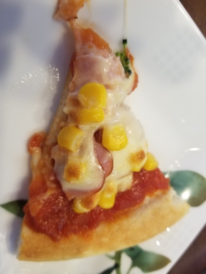 我が家の手作り♥️シンプルだけど絶品ハムチーズピザ