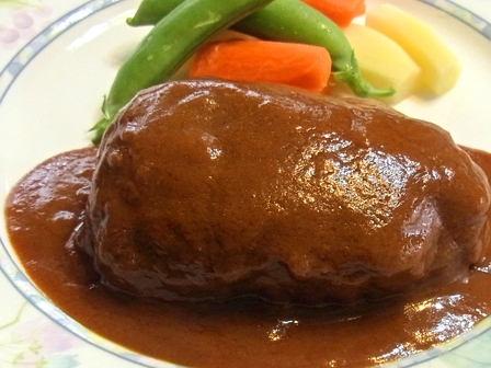 煮込みハンバーグ　ユキポタ入りソース
