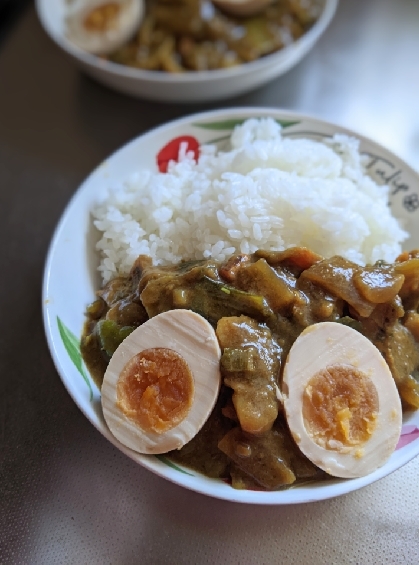 好きなものトッピングしてカレー