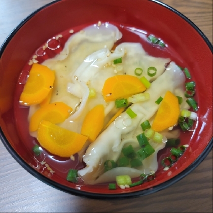 余っていた冷凍餃子で作りました。
簡単でとても美味しかったです！