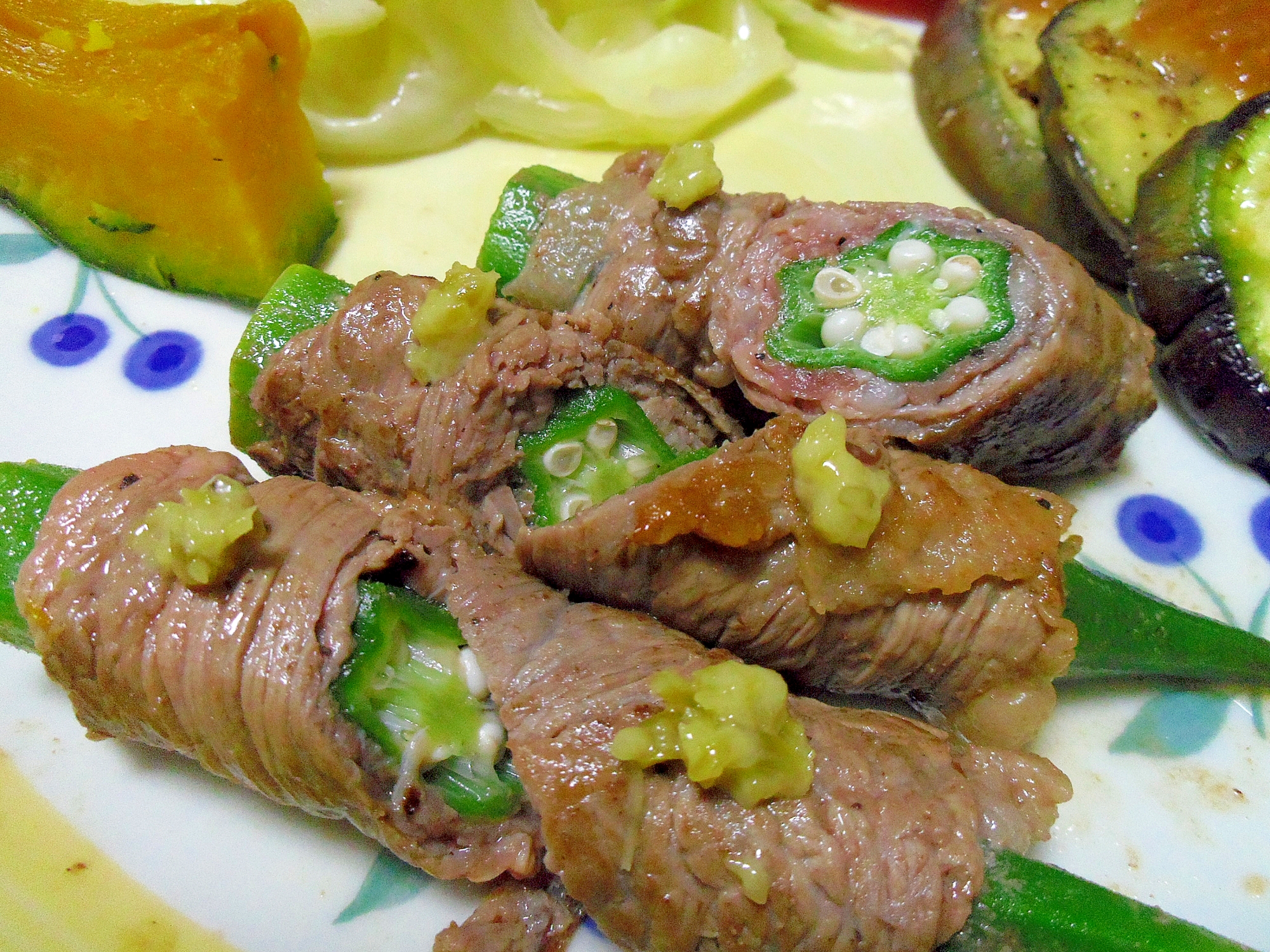 ピリッとわさびで!オクラの牛肉巻き