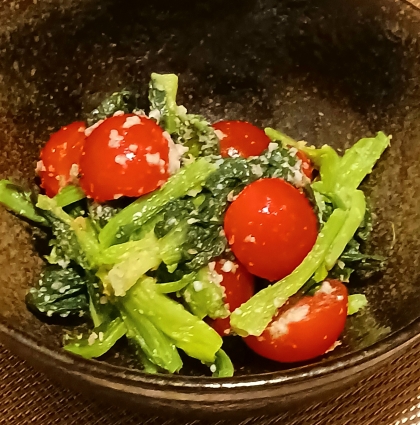 塩麹で♪ 小松菜トマトで彩りナムル☆