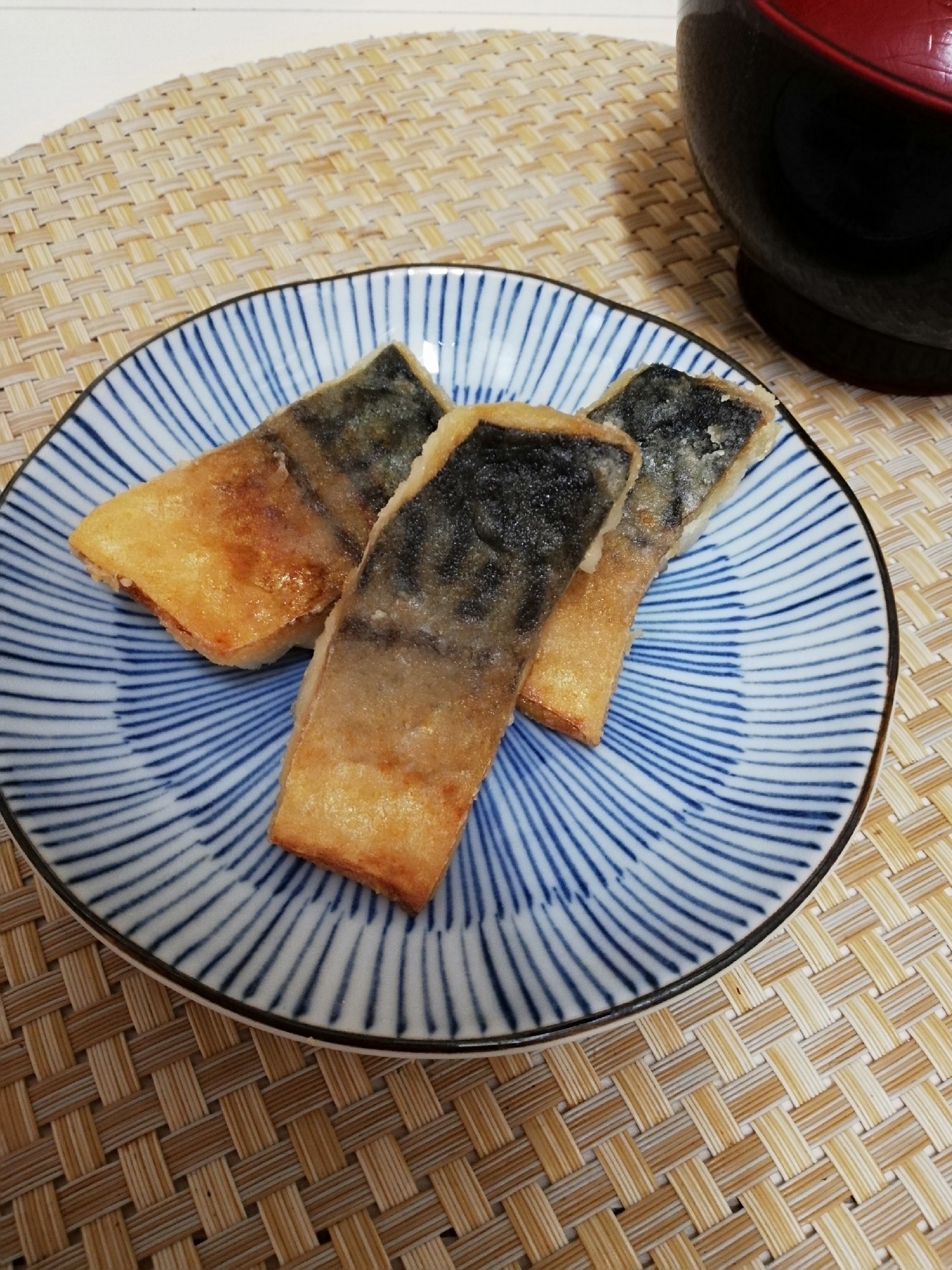 隠し味が決め手！鯖の塩焼き