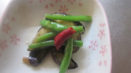 これ旨いよ♪　「茄子とインゲン味噌炒め煮」