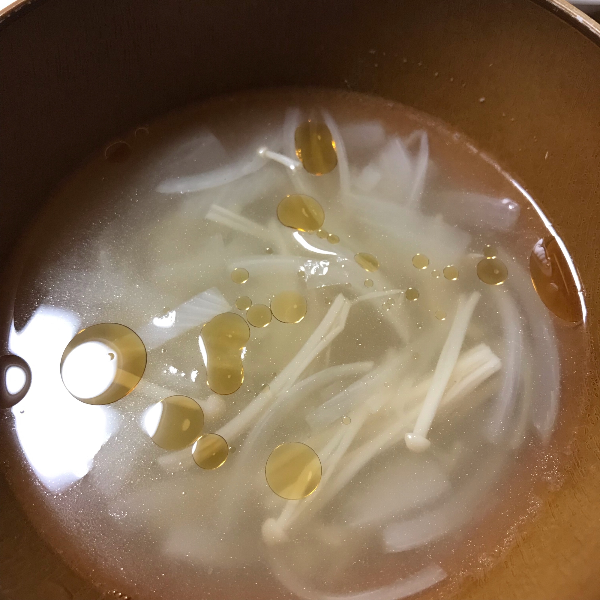 たまねぎとえのきの中華スープ