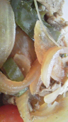 シャキシャキ玉葱が美味しい豚マヨ炒め