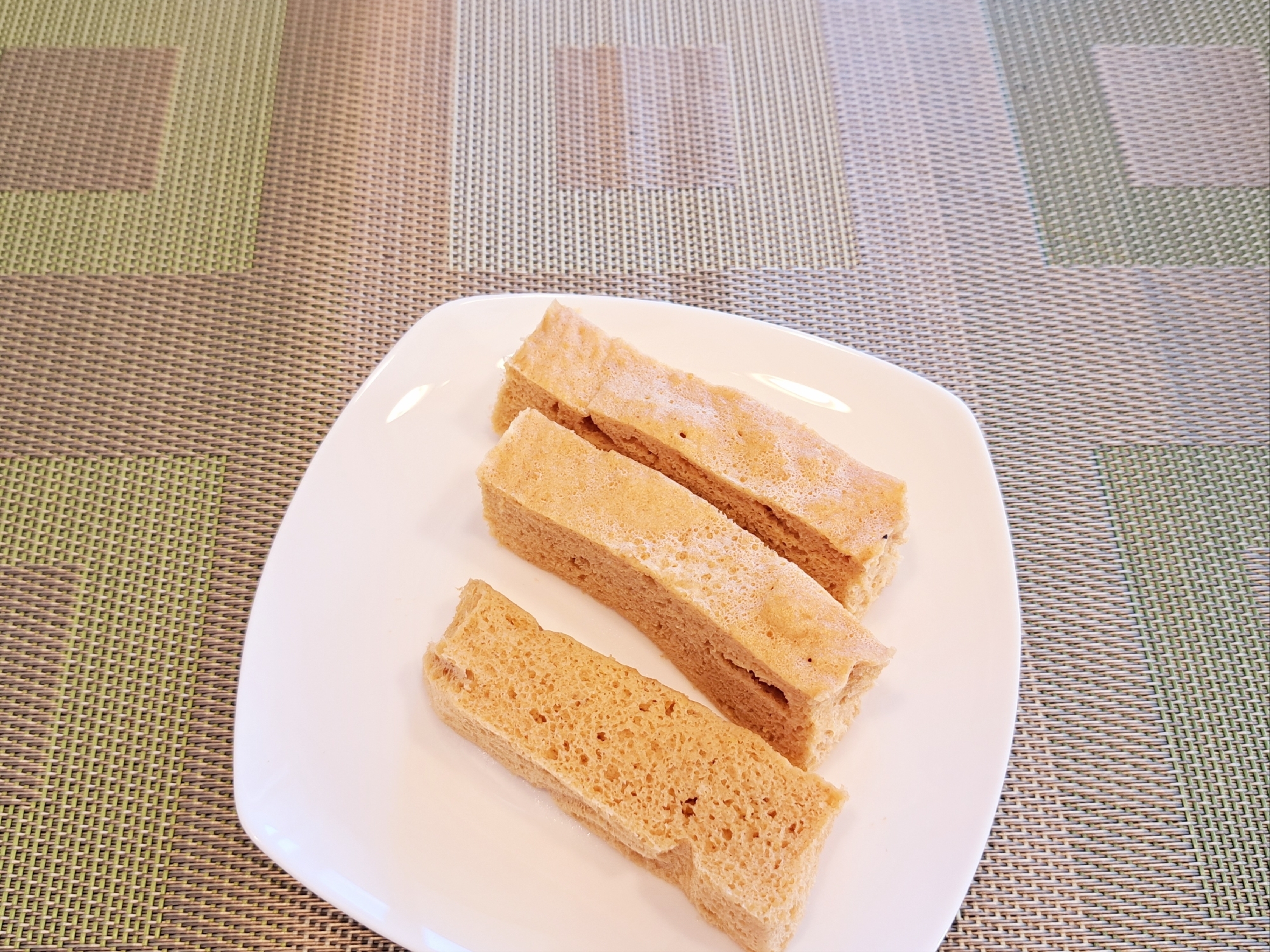 甘さ控え目!小麦粉なしで!ふわふわ きな粉蒸しパン