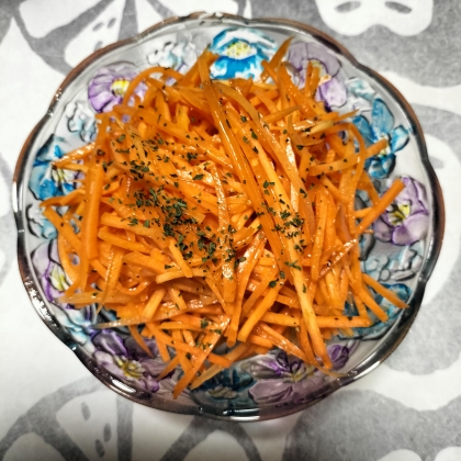 にんじん大量消費♡もりもり食べれる♡キャロットラペ