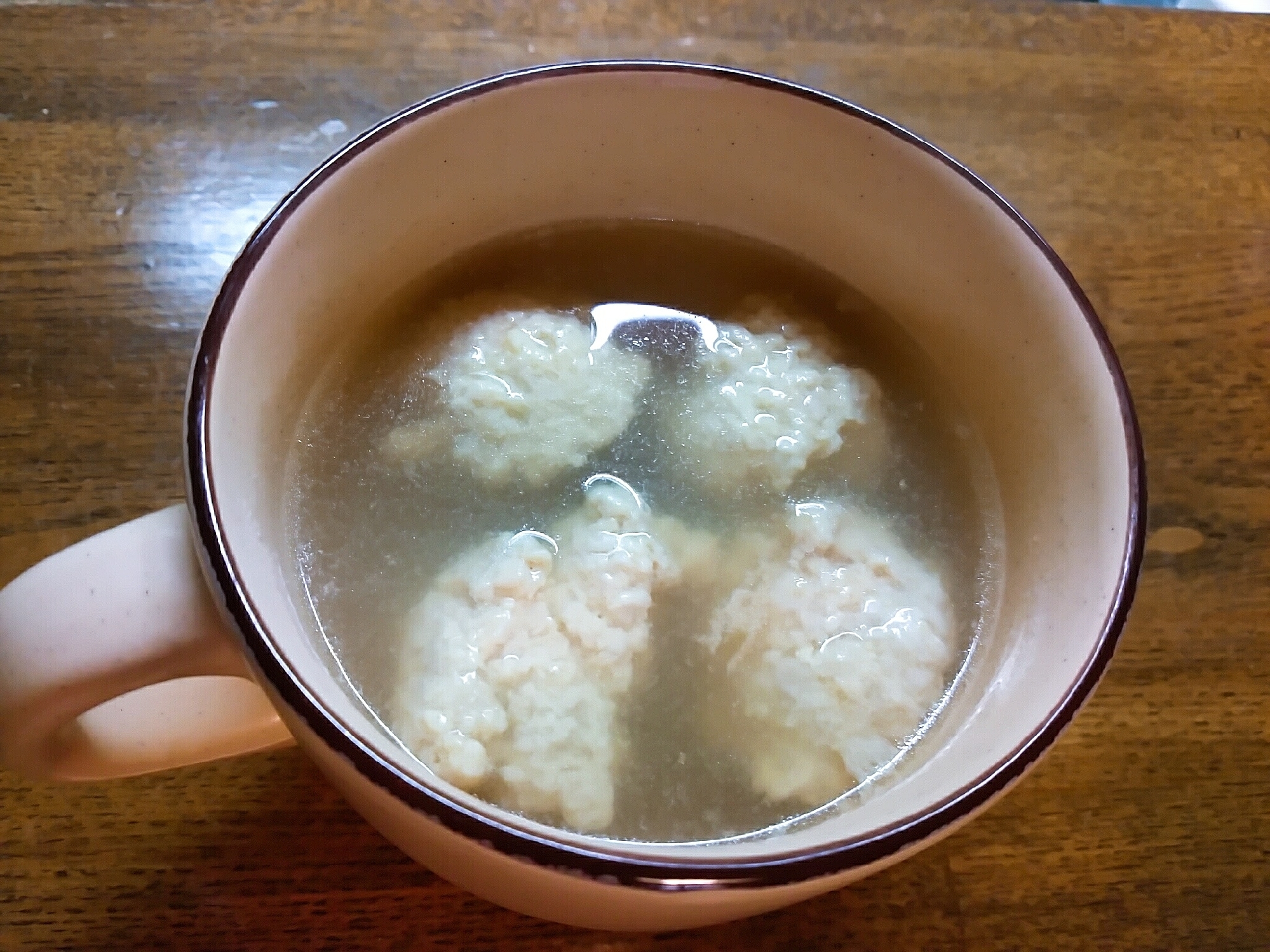 生姜入り鶏団子スープ
