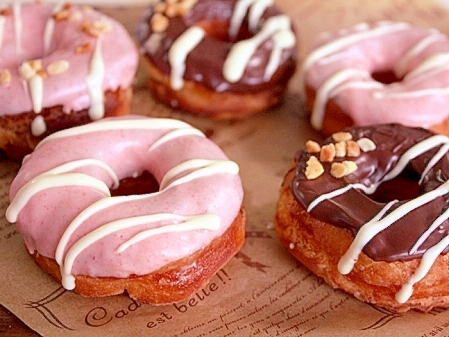 話題のクロナツをご家庭で クロワッサンドーナツ レシピ 作り方 By 楽天出店店舗 パンとお菓子材料のマルコ 楽天レシピ 話題のクロナツをご家庭で クロワッサンドーナツ レシピ 作り方 By 楽天出店店舗 パンとお菓子材料のマルコ 楽天レシピ