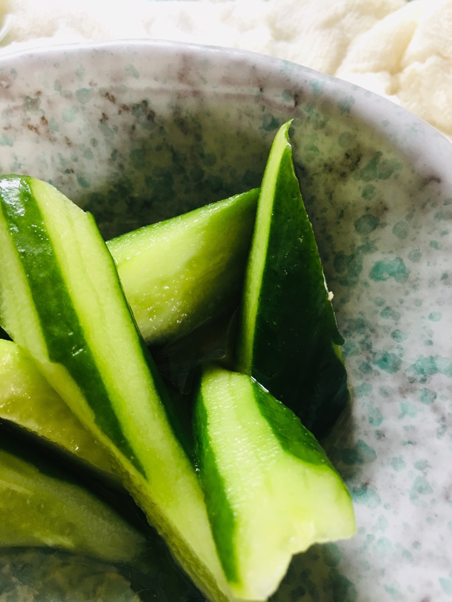 きゅうりのシンプル副菜♪塩と味の素