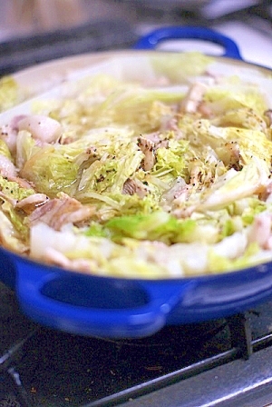 白菜と豚バラスライスのミルフィーユ鍋