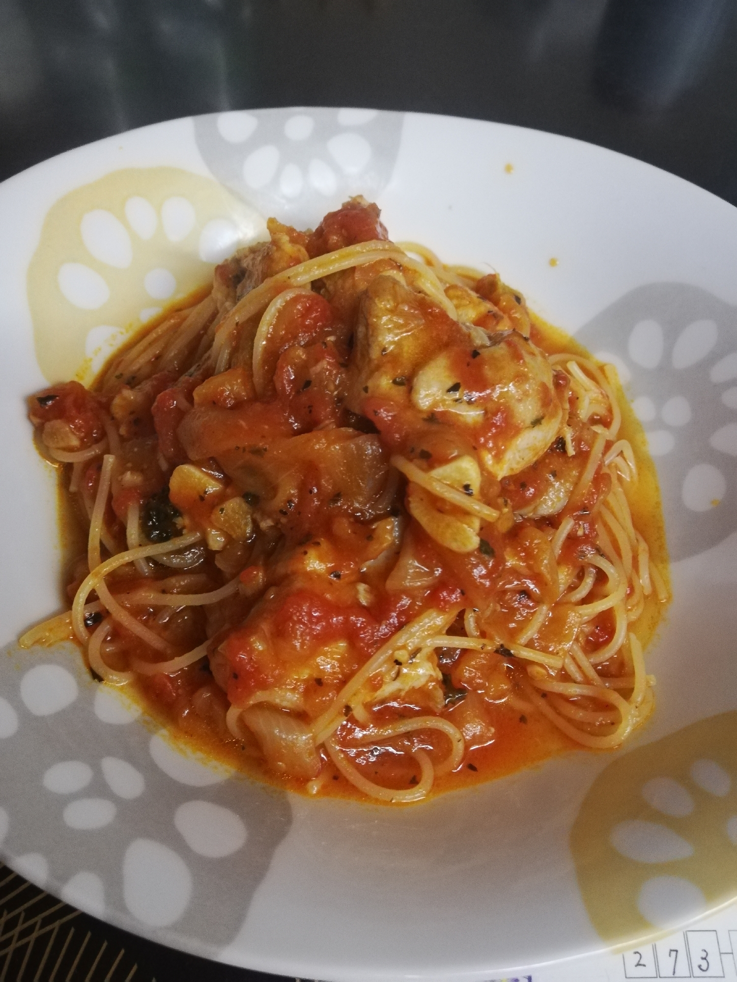 チキンのトマトソースパスタ