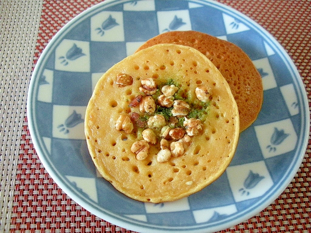 カリッとおつまみ！はと麦と青汁の大豆粉パンケーキ♪