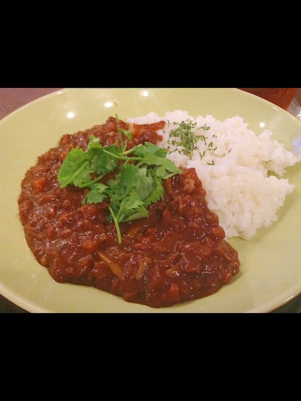 なすとひき肉の夏野菜カレー