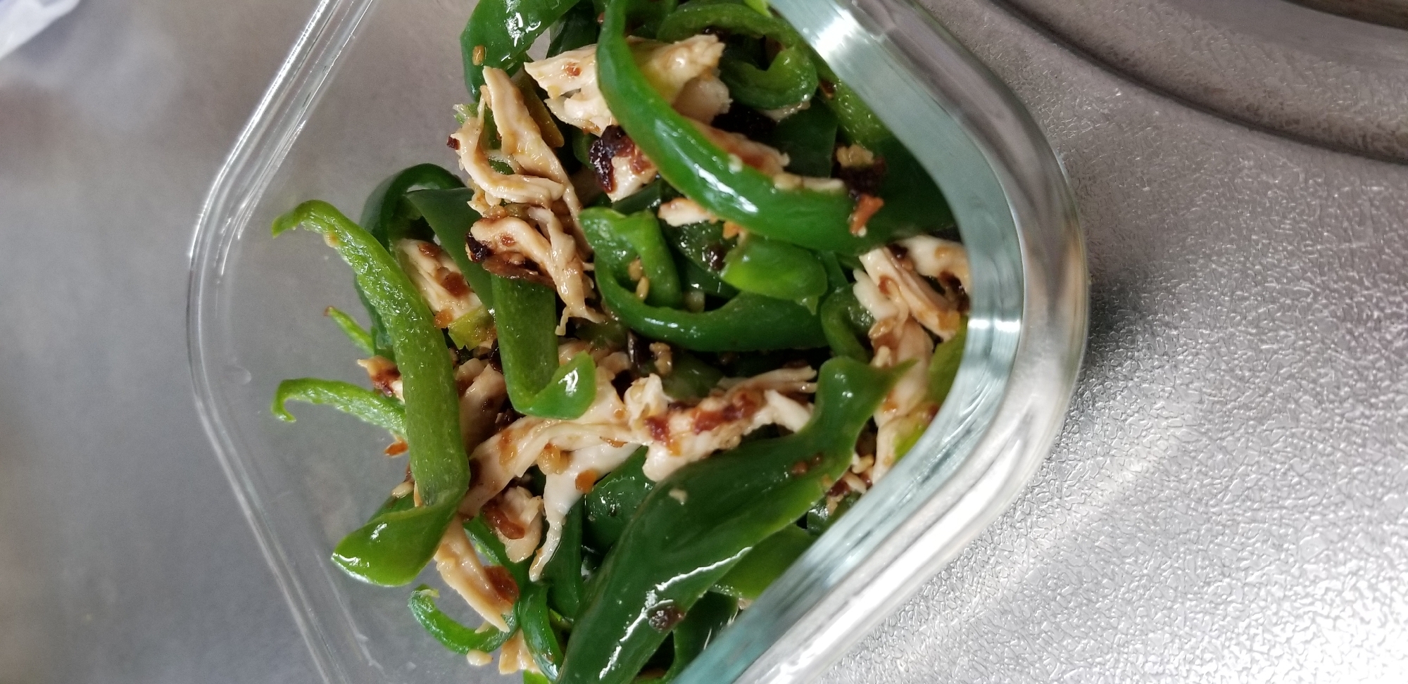 サクサク醤油とささ身で、無限ピーマン!