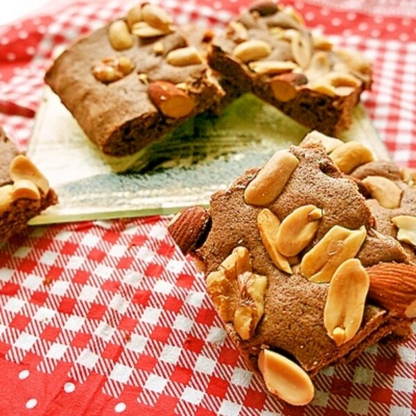 病みつき注意 男子を虜にしたナッツチョコケーキ レシピ 作り方 By プッチン5903 楽天レシピ 病みつき注意 男子を虜にしたナッツチョコケーキ レシピ 作り方 By プッチン5903 楽天レシピ