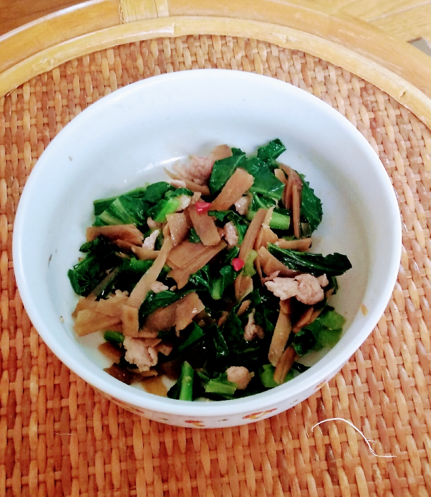 豚肉・大根菜 ・ごぼうの炒め物