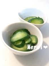 本当に簡単でした！酢も良いお仕事していますね♫
実家の胡瓜が更に美味しくなりました☆レシピ感謝
