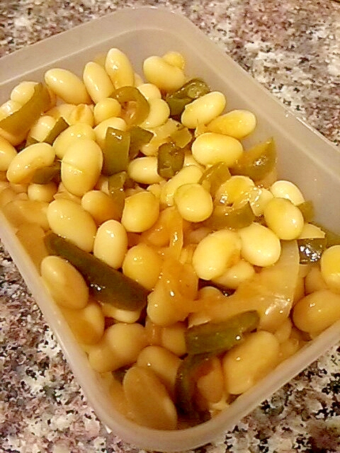 大豆のトムヤムクンサラダ