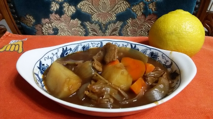 大豆の代用でジャガイモをいれました
4人分作ってみました
我が家の夕食です