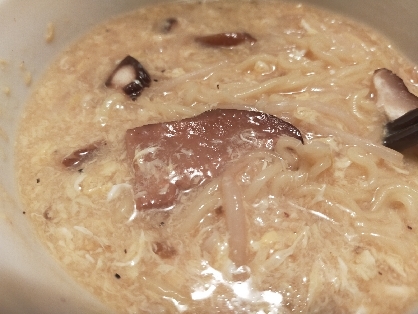 酸っぱ辛いラーメン♡酸辣湯麺