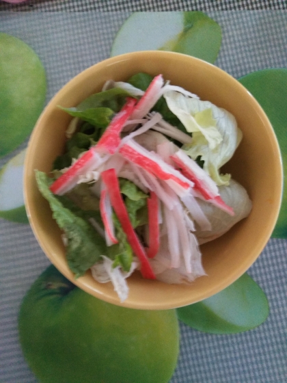 レタス・かにかま・チーズサラダ