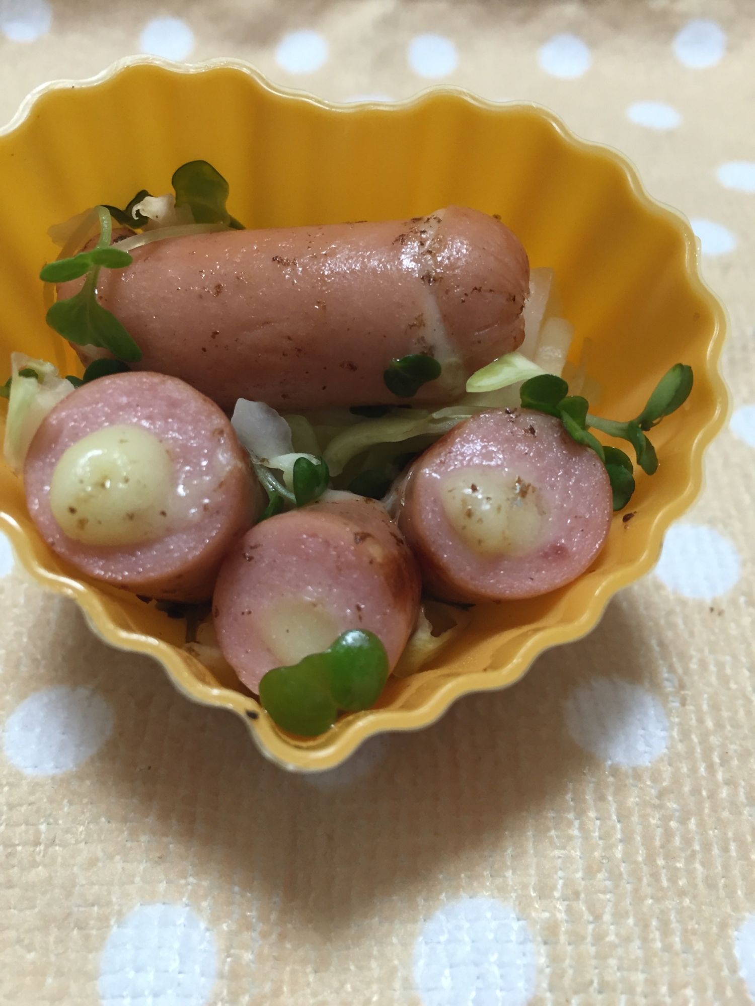 お弁当に 簡単チーズinウィンナー レシピ 作り方 By ハムらっこ 楽天レシピ