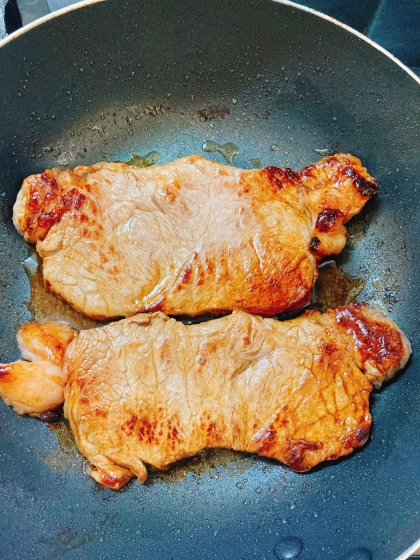 安いお肉もやわらかく変身！簡単ステーキの焼き方