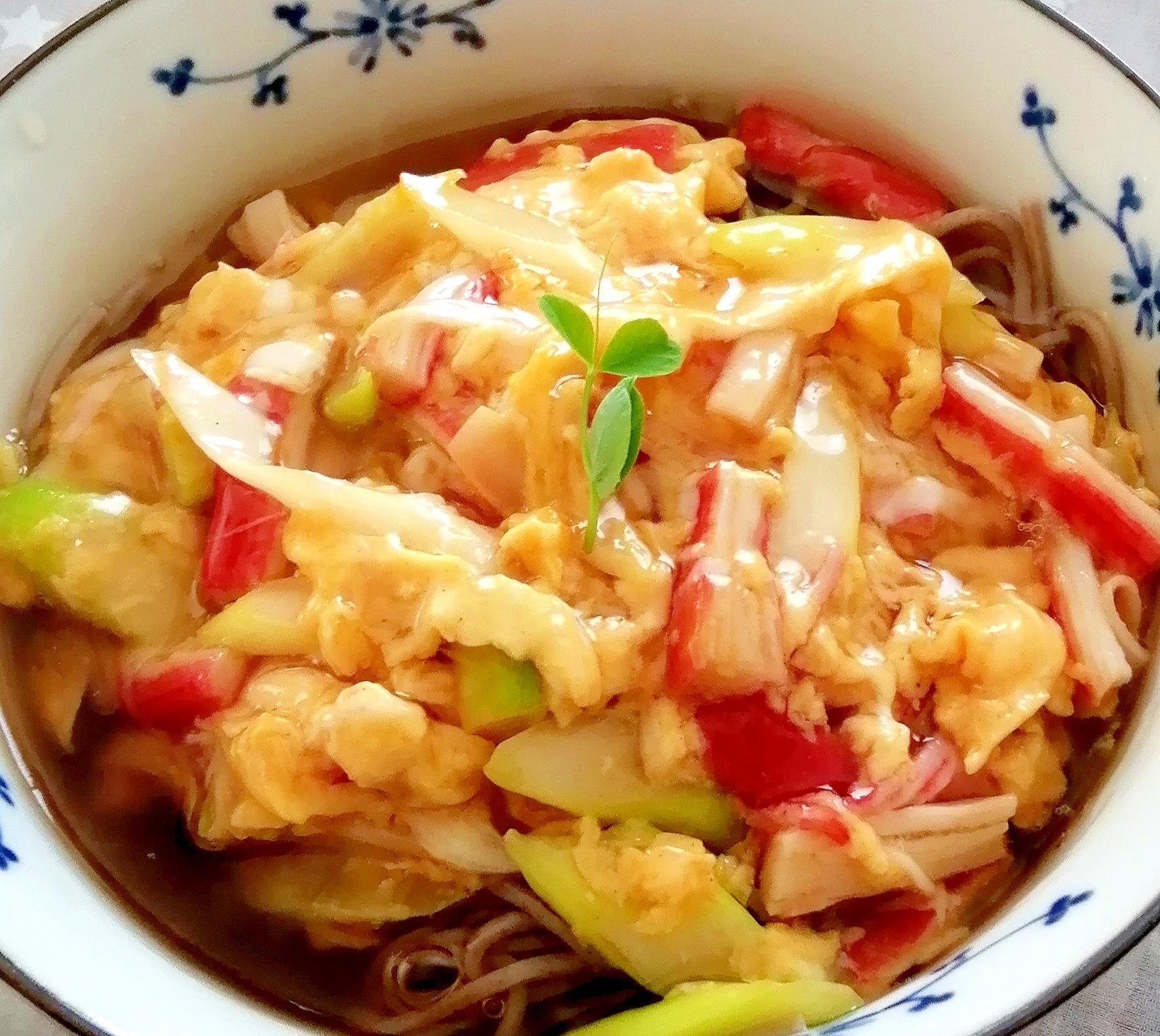 ♨かに玉あんかけそば♨ふんわり蟹玉と蕎麦が合う！