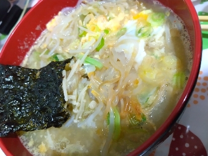 低糖質なのに大満足！濃厚とんこつ風しらたきラーメン