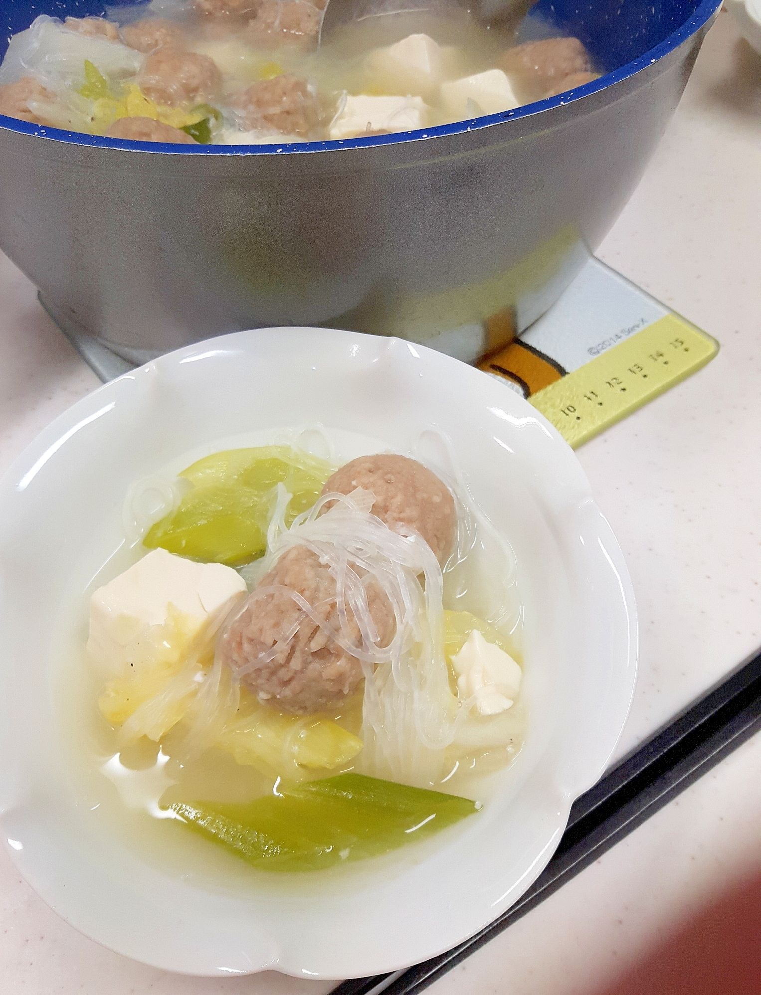 冷凍肉団で(^^)白菜と長ネギのシンプル塩麹鍋♪