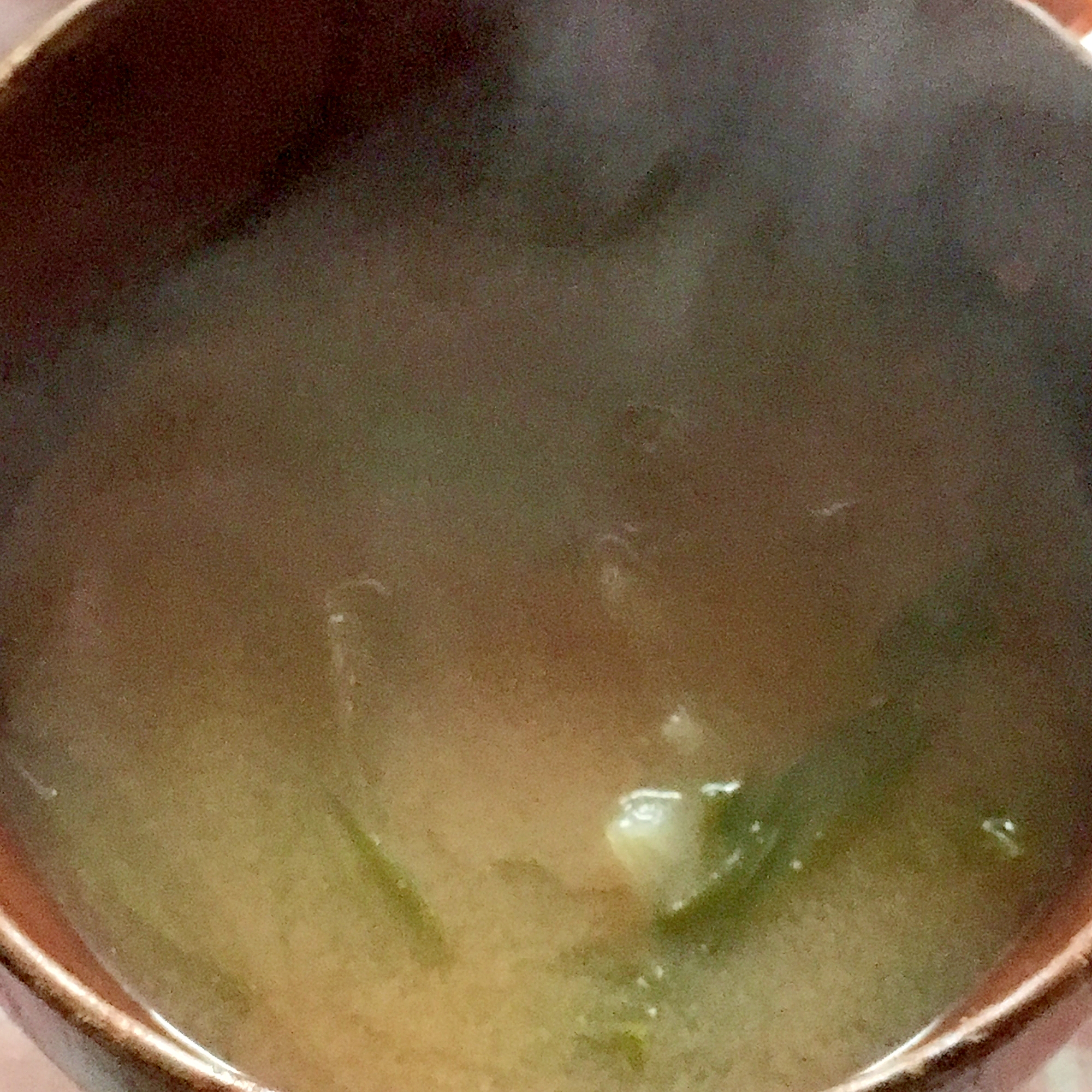 青梗菜と煮干しの味噌汁