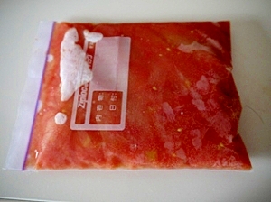 水煮缶代わりに使える 冷凍トマトのストック