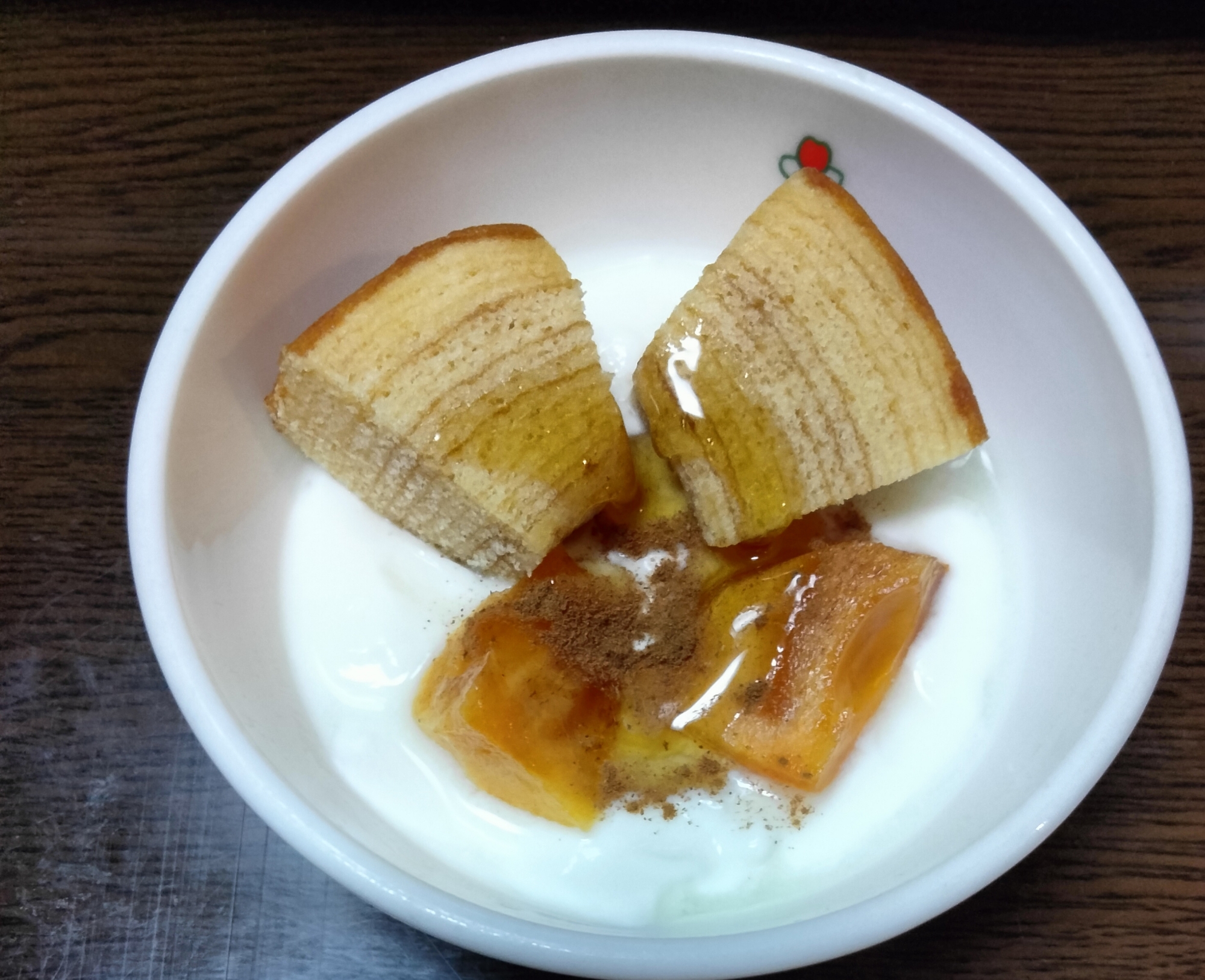 今日のヨーグルト♡柿&バームクーヘン