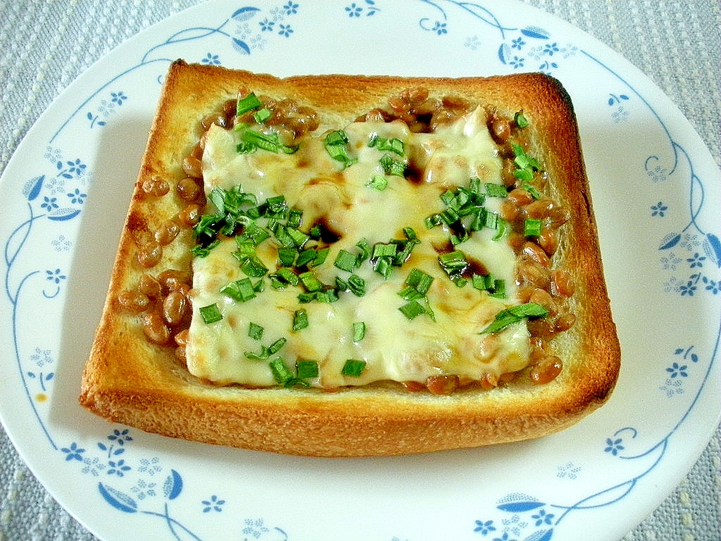 朝食に！納豆チーズトースト