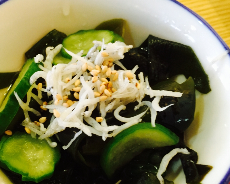 三杯酢で キュウリとわかめの酢の物 しらすのせ レシピ 作り方 By たかまさ 楽天レシピ 三杯酢で キュウリとわかめの酢の物 しらすのせ レシピ 作り方 By たかまさ 楽天レシピ