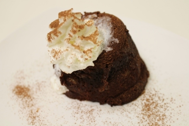 プロテインパウダーで作る簡単チョコレートケーキ