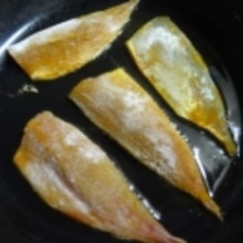 簡単でサクッとしておいしい アジのカレー粉焼き レシピ 作り方 By シナモンカール 楽天レシピ 簡単でサクッとしておいしい アジのカレー粉焼き レシピ 作り方 By シナモンカール 楽天レシピ