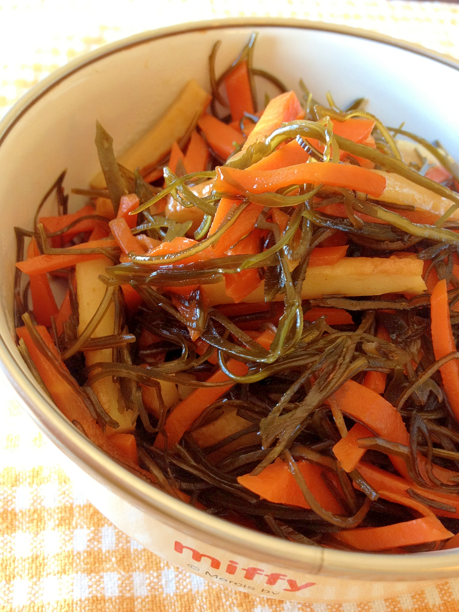 きざみ昆布の煮物