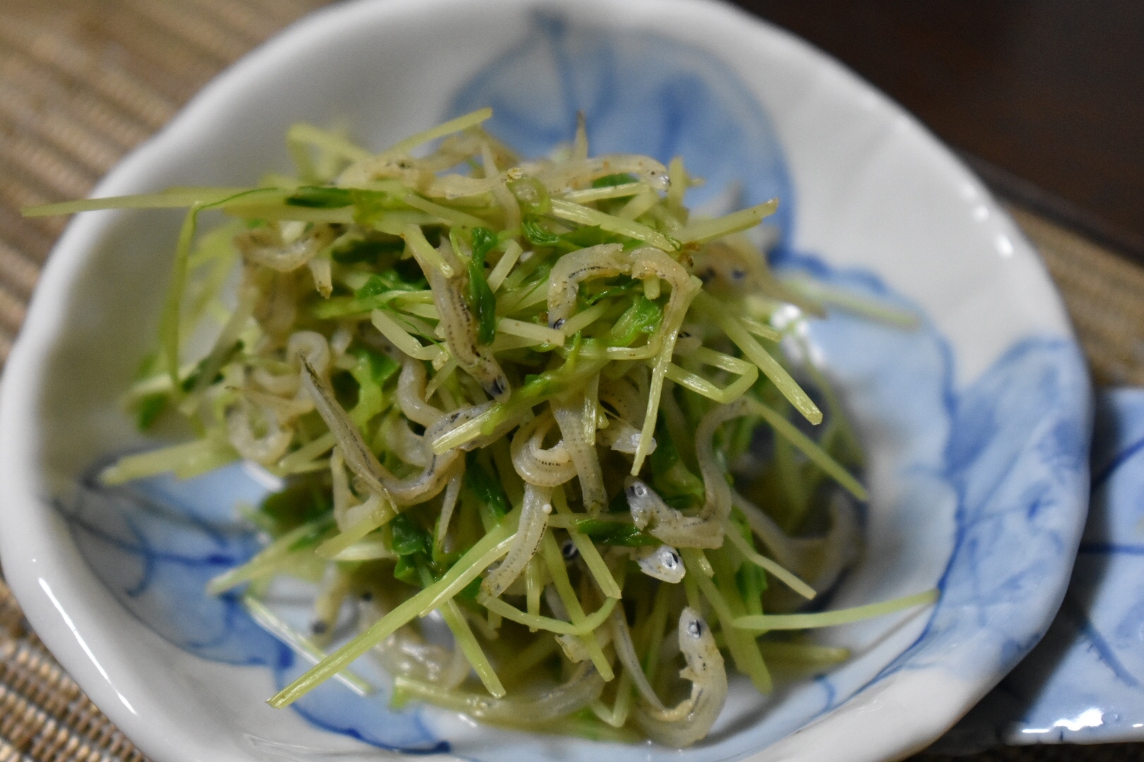 豆苗とじゃこの炒めもの