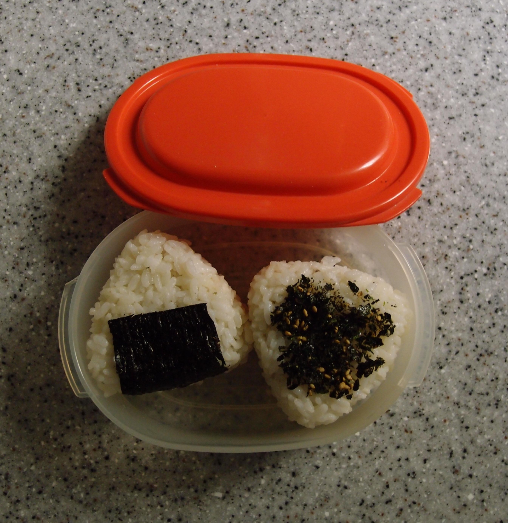 あしたばのおにぎり弁当