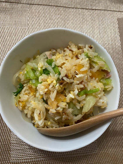 野菜増やして作りました！カレーで余ってたのを消費でき味付け不要で楽、美味しかったです♪