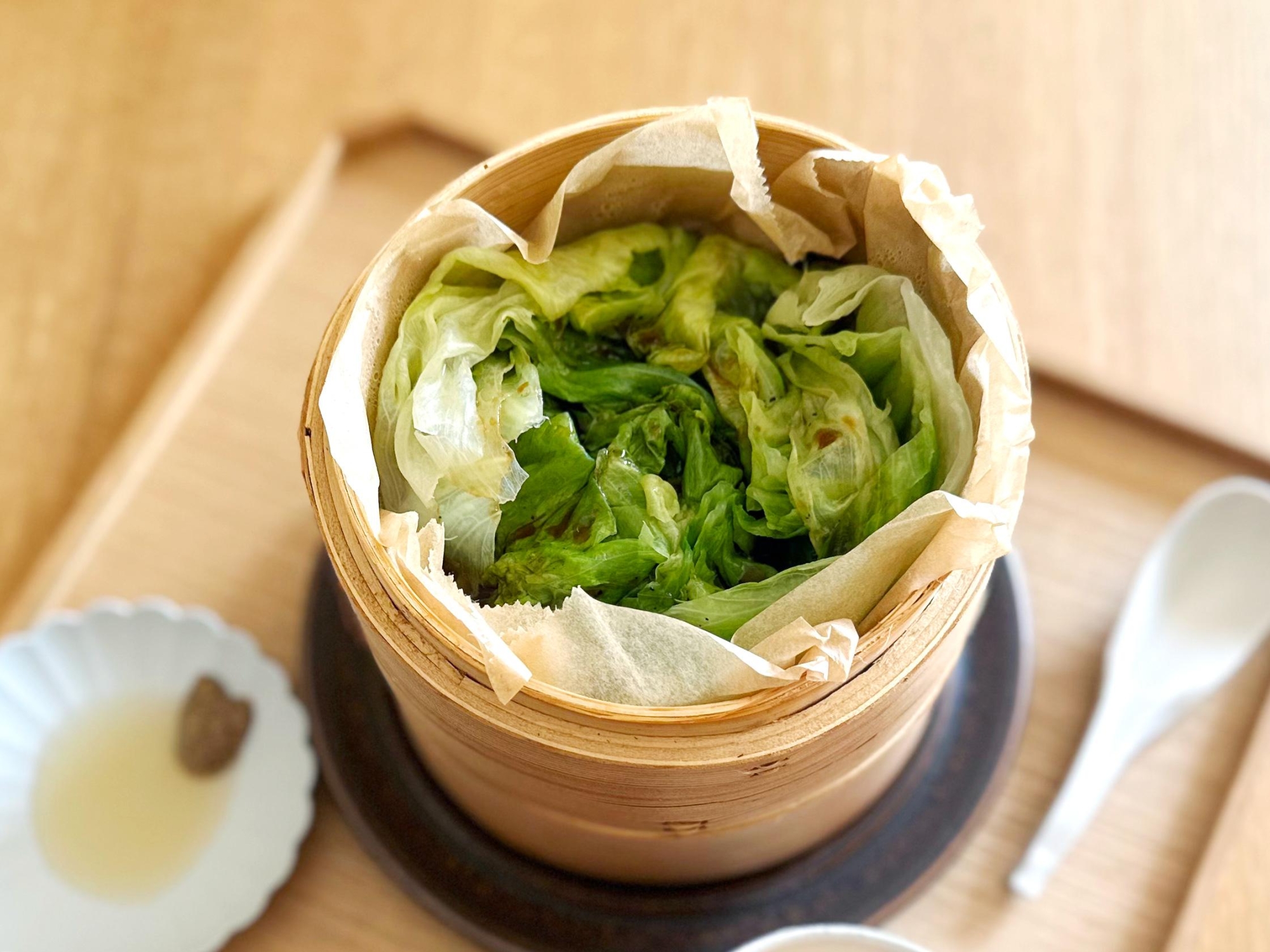 蒸しレタスのオイスターソース