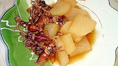 ホタルイカと大根の生姜煮