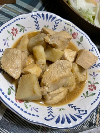 里芋と鷄と昆布の煮物✿