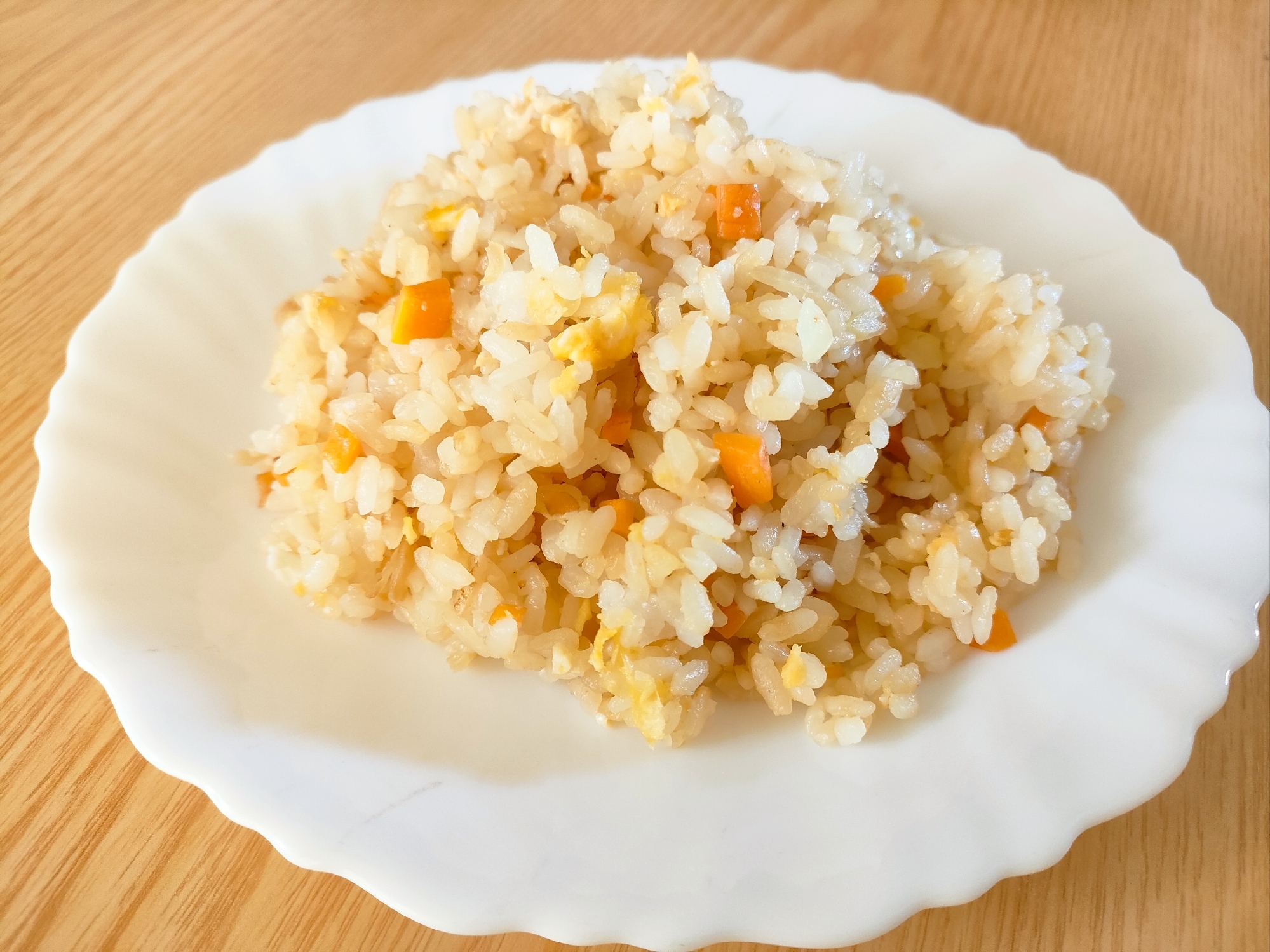 玉ねぎと人参の卵炒飯