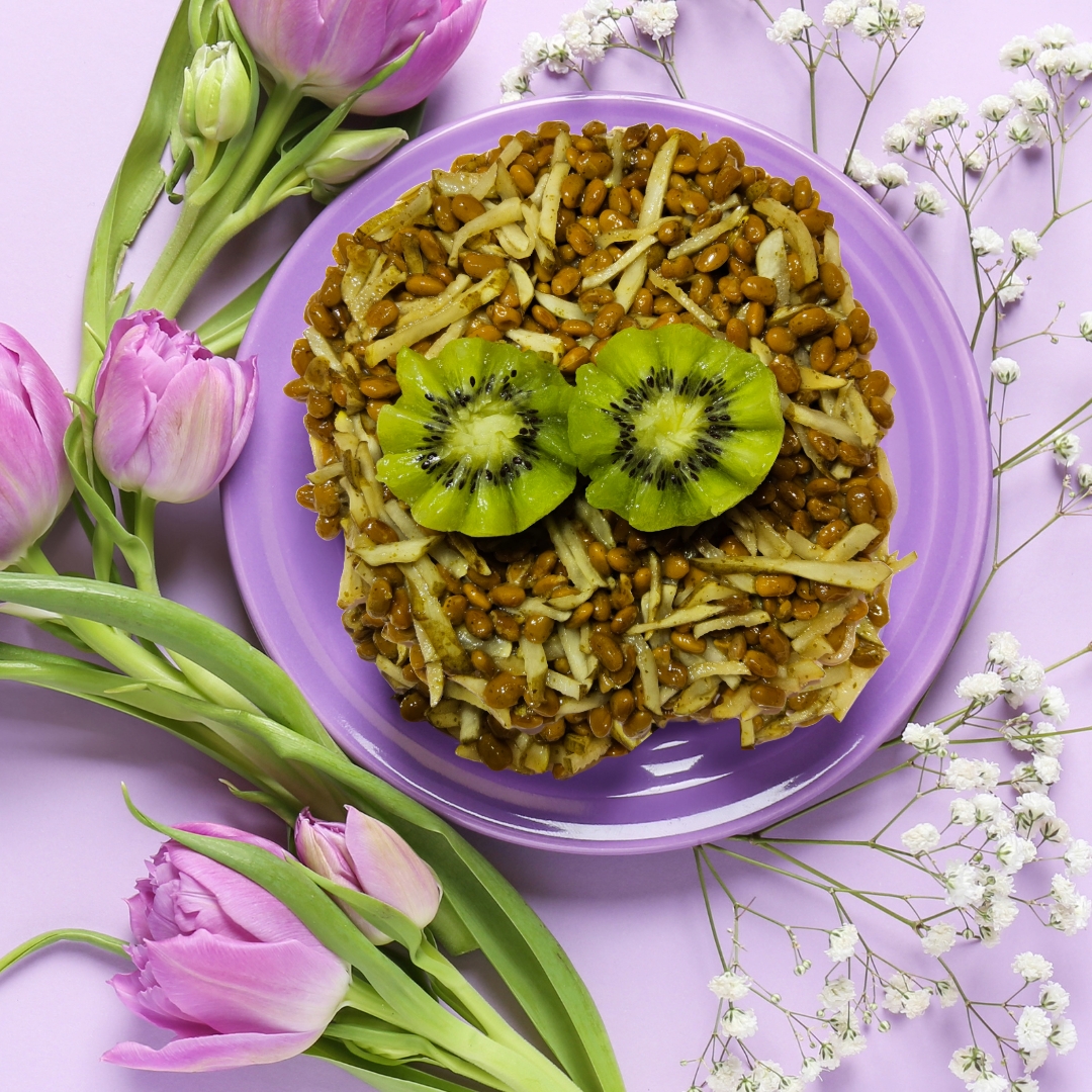 ヒナ誕生♡•ɞ•₎₍•ʚ•♡鳥の巣キウイと菊芋納豆